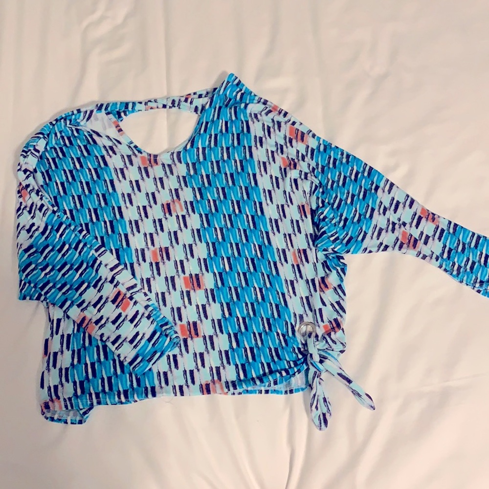 Blue patterned top